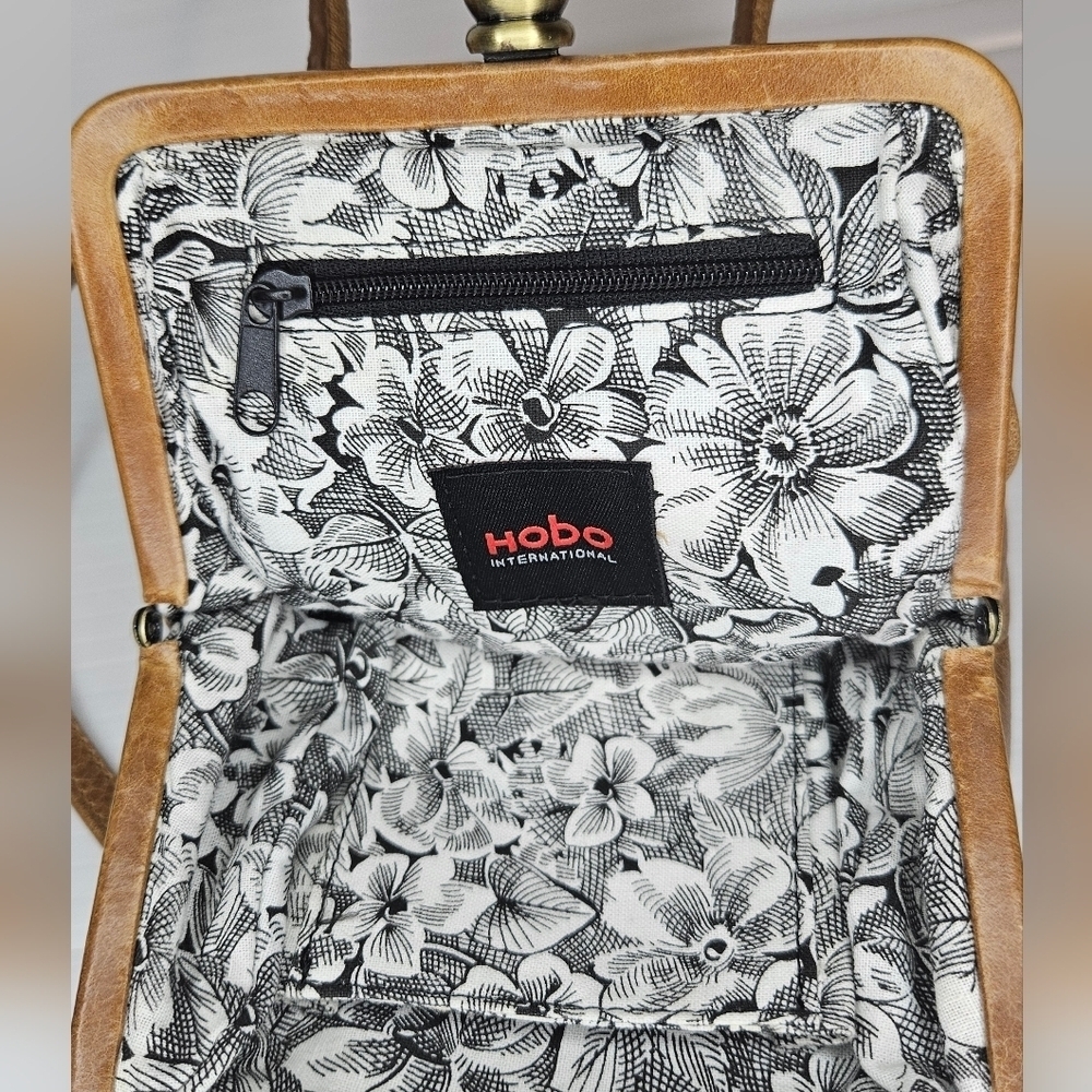 Hobo International Vintage DistressedLeather Kiss-Lock Crossbody,Top Handle Purs - Picture 12 of 12